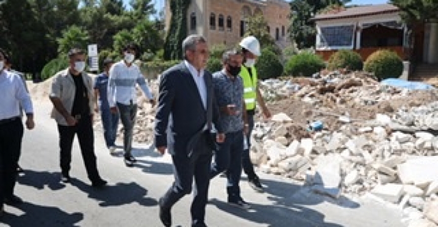 BAŞKAN BEYAZGÜL SAKIBIN KÖŞKÜNDE İNCELEMELERDE BULUNDU