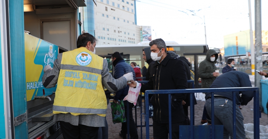 Sıcak çorbalar Haliliye Belediyesi’nden 