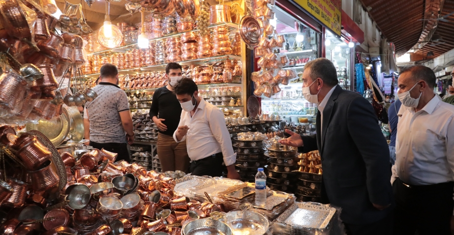 Başkan Beyazgül Sahada 