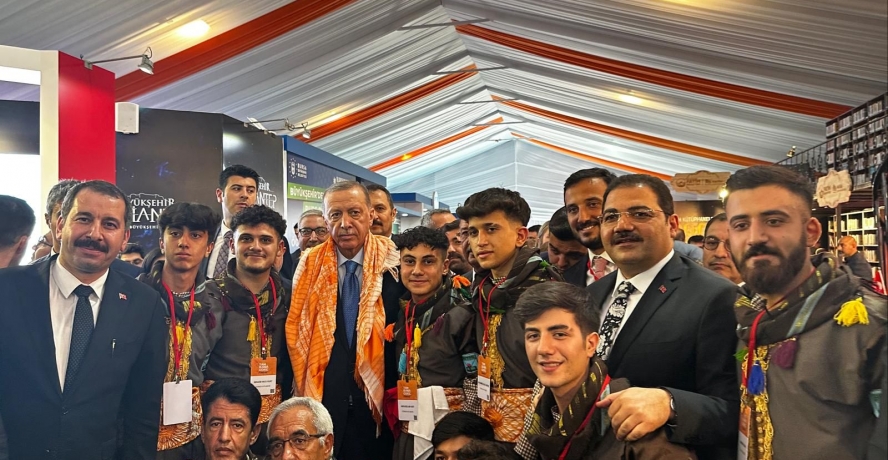Cumhurbaşkanı Erdoğan Haliliye standında 
