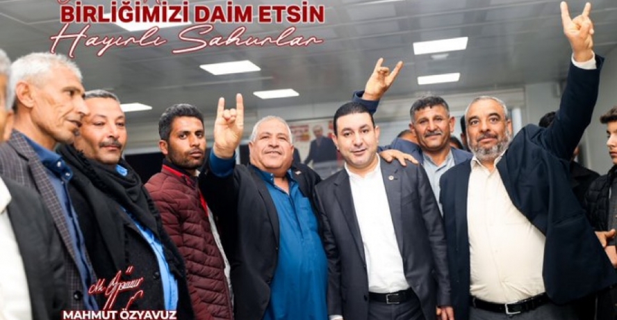 CUMHUR ODASI’NDA MAHŞERİ KALABALIK