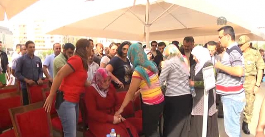 Şehit Polis, Zazaca Ağıtlarla Son Yolculuğuna Uğurlandı