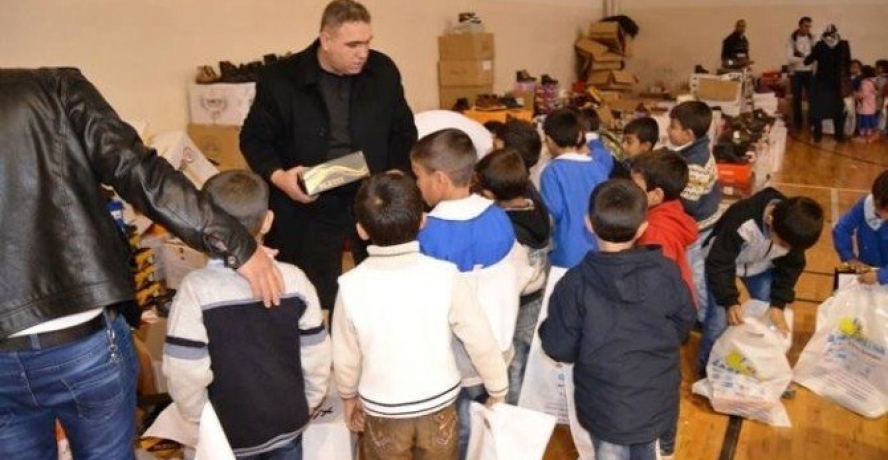Birecik Kaymakamlığı İhtiyaç Sahibi Öğrencileri Giydirdi