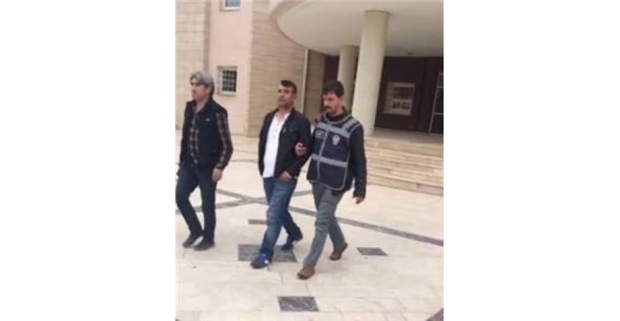 2 İş Yerinin Duvarını Delip Kuyumcuyu Soymaya Kalkıştılar