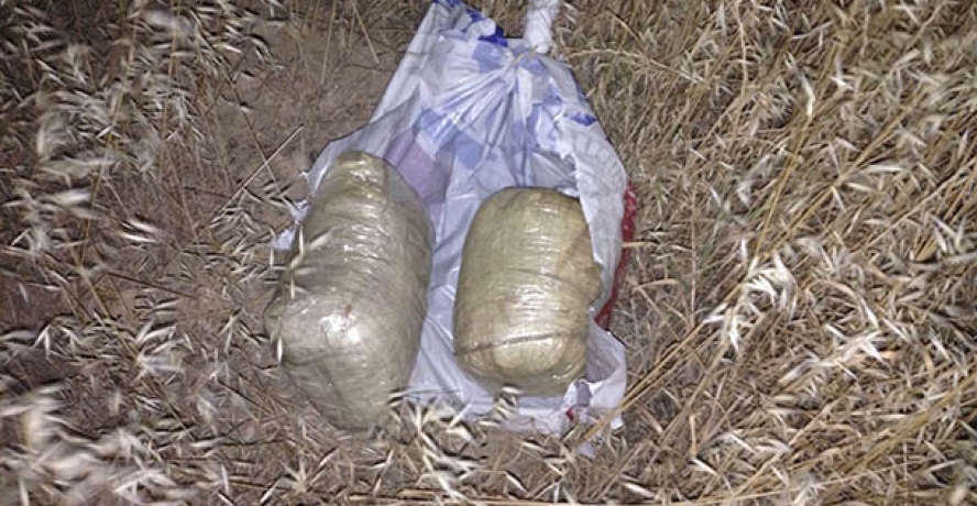 Menfezin Altında 15 Kilo Tnt Patlayıcı Bulundu