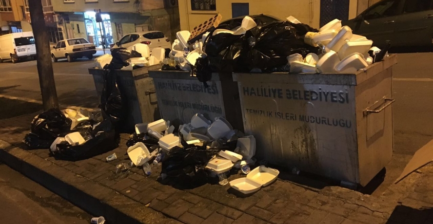 Haliliye’de Çöplerin Toplanmaması Tepki Topladı