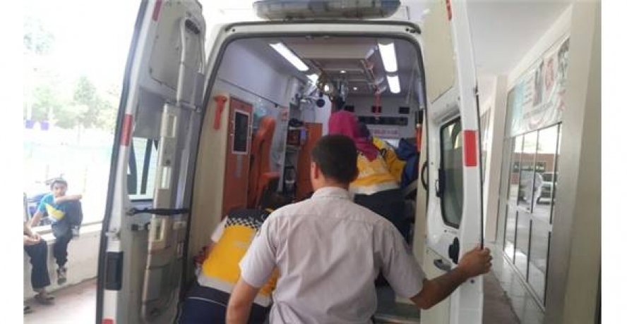 Üzerine Demir Karyola Devrilen Çocuk Yaralandı