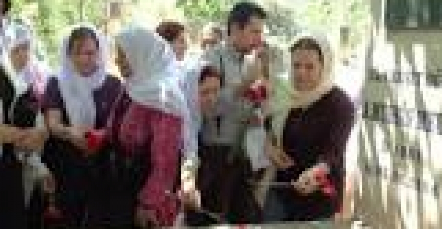 Silahlı Saldırıda Öldürülen Dep Eski İl Başkanı Ve Şoförü Mezarı Başında Anıldı