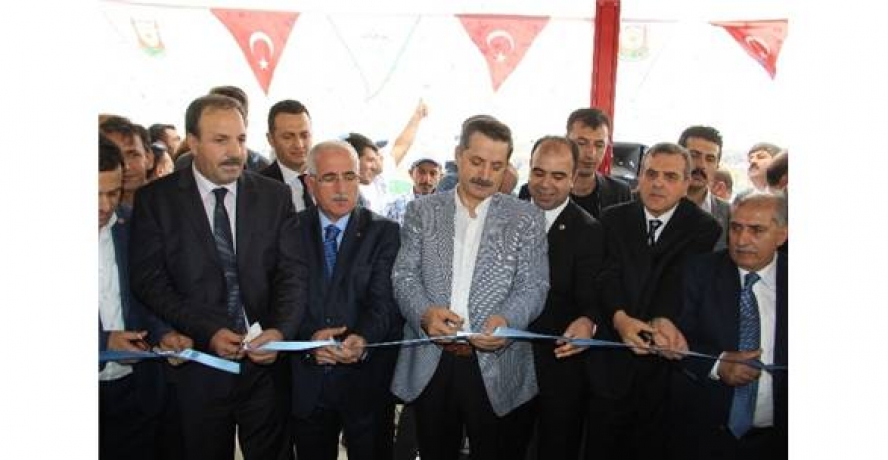 Bakan Çelik Şanlıurfa’da çiftçilere müjde