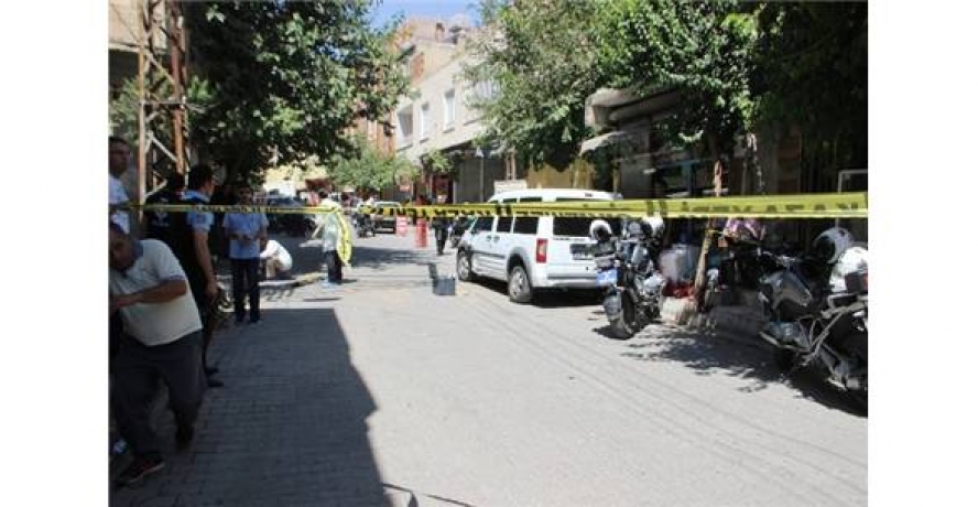 Şanlıurfa’da silahlı kavga: 1’i ağır 3 yaralı