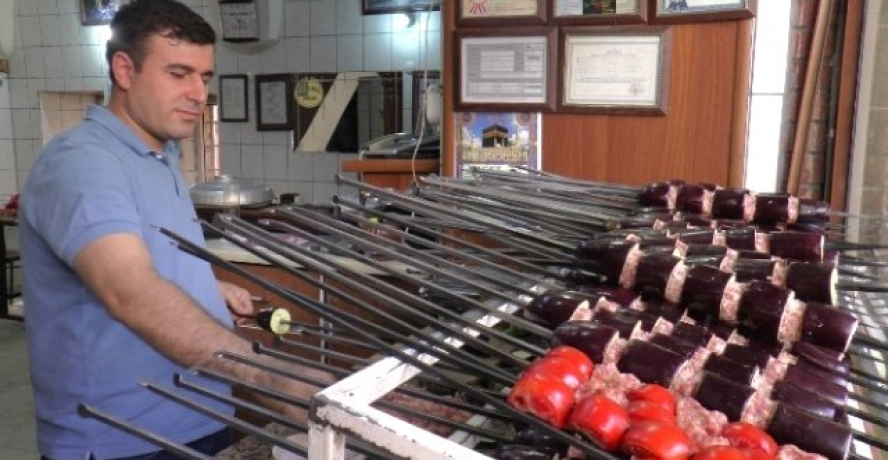 (Özel Haber) Kebaptan vazgeçemeyenler evlere sipariş veriyor