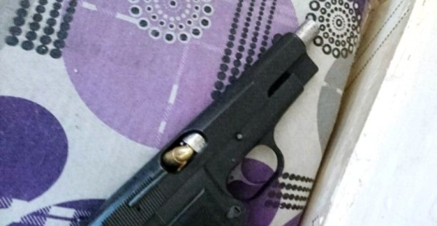 Uyuşturucu operasyonunda polise silah doğrultan zanlı etkisiz hale getirildi