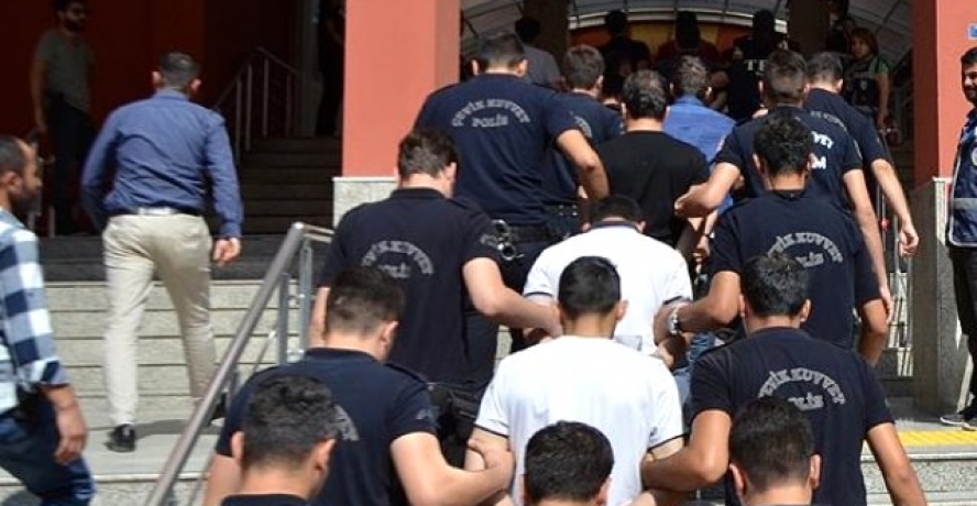 Adliyeye sevk edilen 35 polis tutuklandı