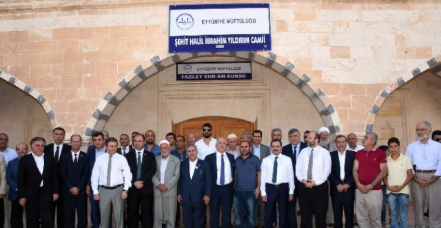 Darbe şehidinin ismi camiye verildi