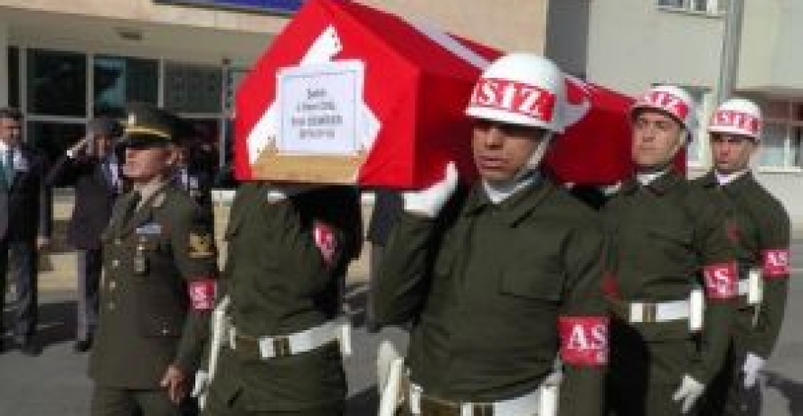 Şanlıurfa’da şehit olan uzman onbaşının cenazesi baba evine uğurlandı