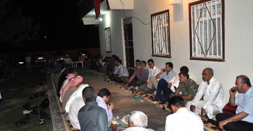 Akçakale Kaymakamlığı Şehit Yusuf Beylem’i yıl dönümünde unutmadı