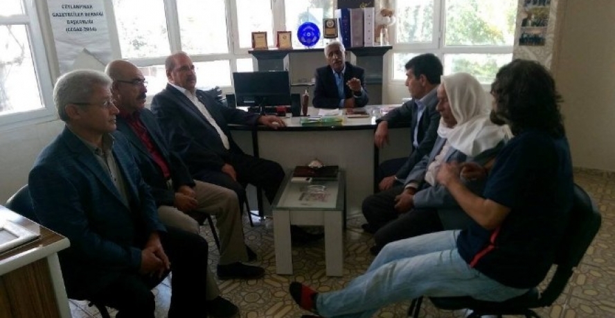 CHP’li Ersöz, Ceylanpınar Gazeteciler Derneği’ni Ziyaret Etti