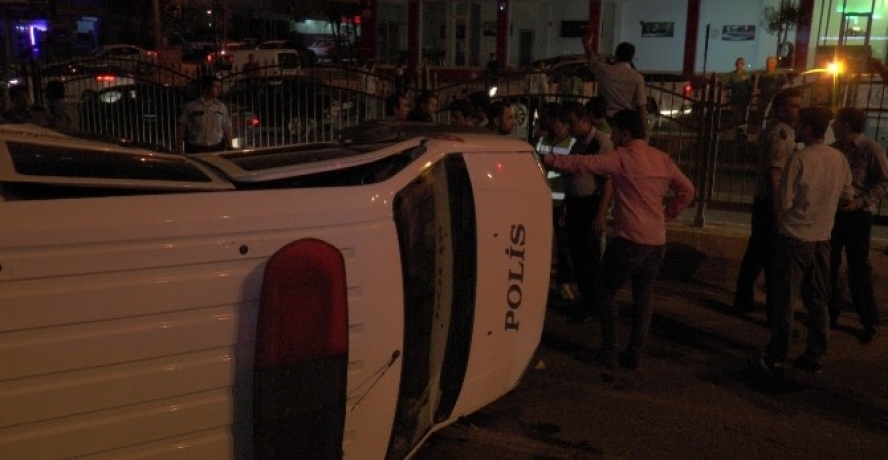 Düğün konvoyunda zincirleme kaza: 5 yaralı