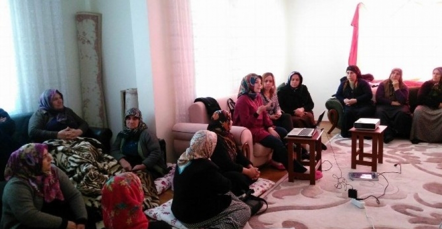Halfeti’de Kadın Sağlığı Semineri Düzenlendi