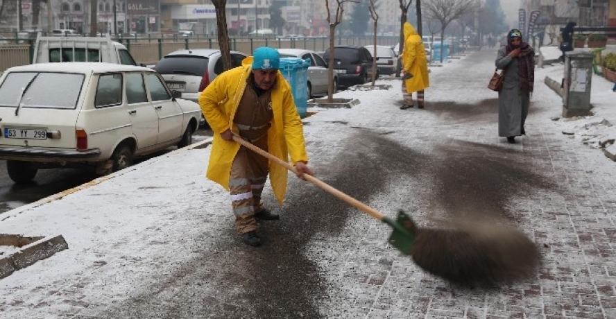 Haliliye Belediyesinden Karla Mücadele Çalışması