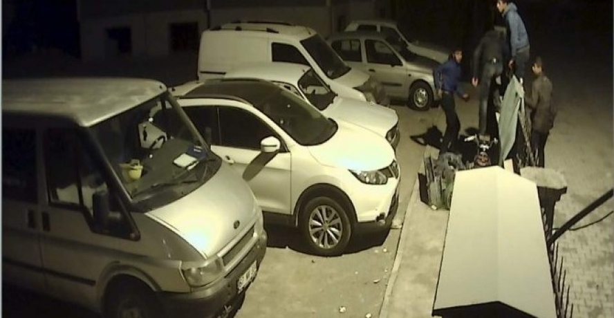 Motosiklet Hırsızlığı Kameraya Yansıdı