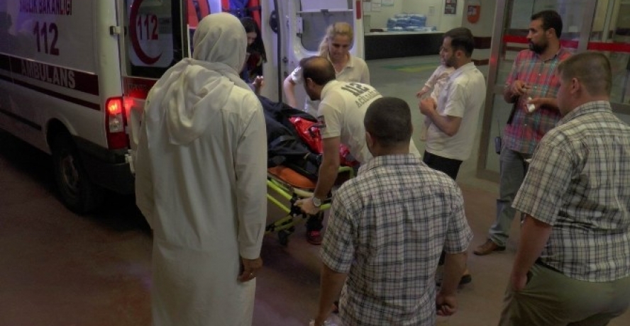 Otomobil İle Pikap Çarpıştı: 2 Yaralı