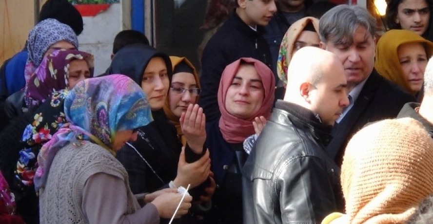 (Özel Haber) Şehit Ablası “Rabbim Çok Şükür Kardeşim Şehit Oldu” Diyerek Gözyaşı Döktü